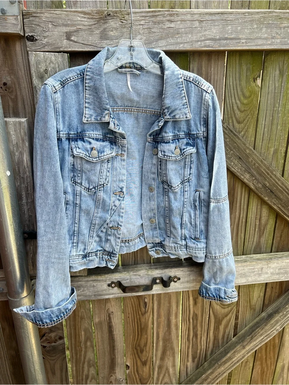 Free People Rumors Light Wash Denim Jacket - Women's Casual Jean Coat - Picture 3 of 9